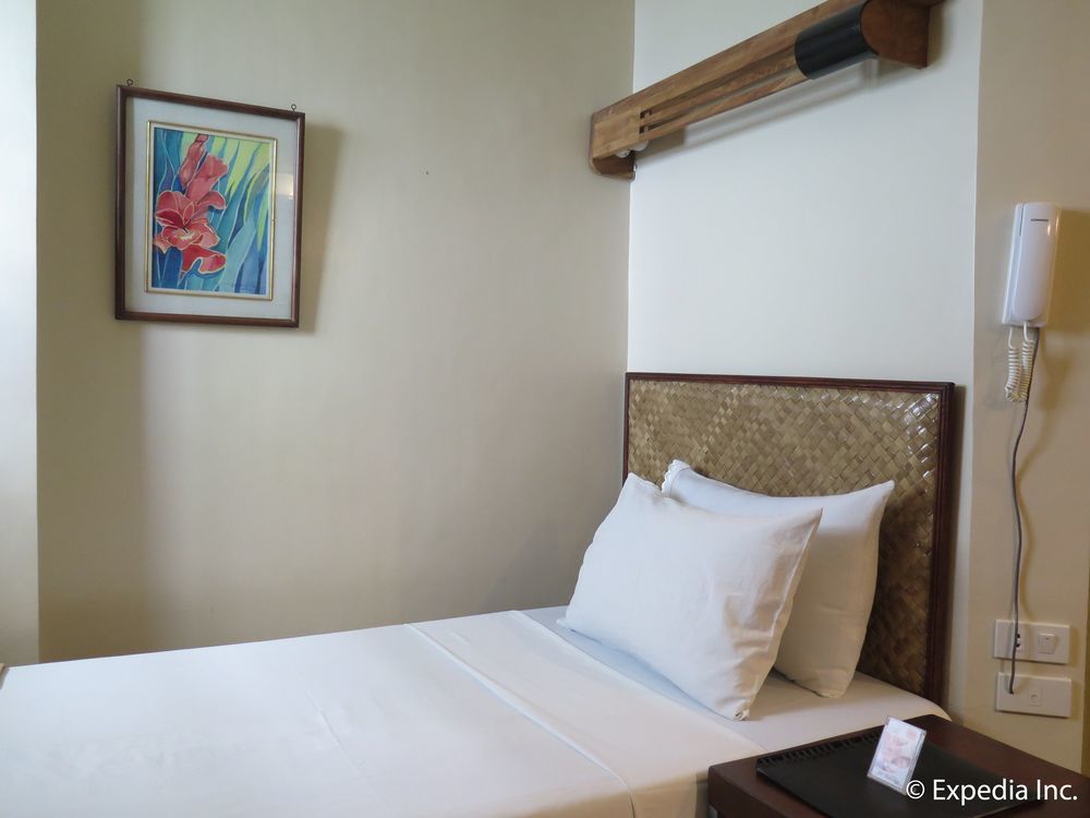 Отель Bahay Ni Tuding - House Of Tuding Davao Экстерьер фото