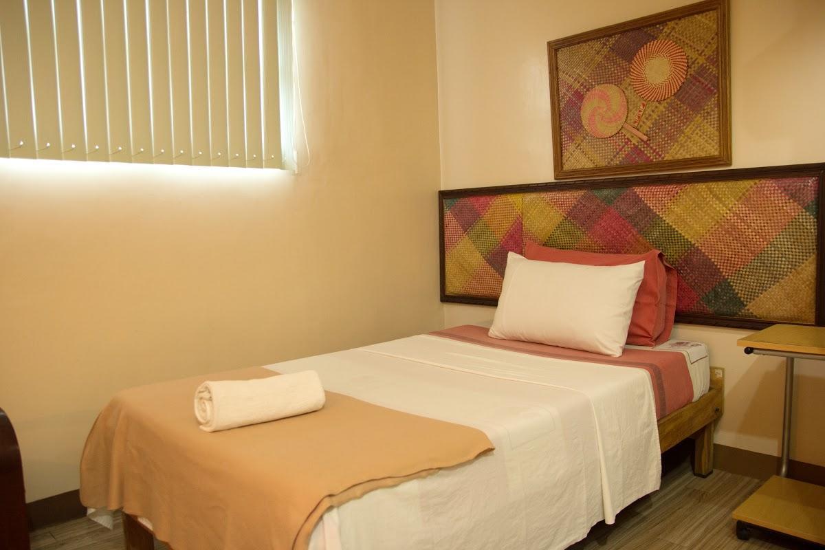 Отель Bahay Ni Tuding - House Of Tuding Davao Экстерьер фото