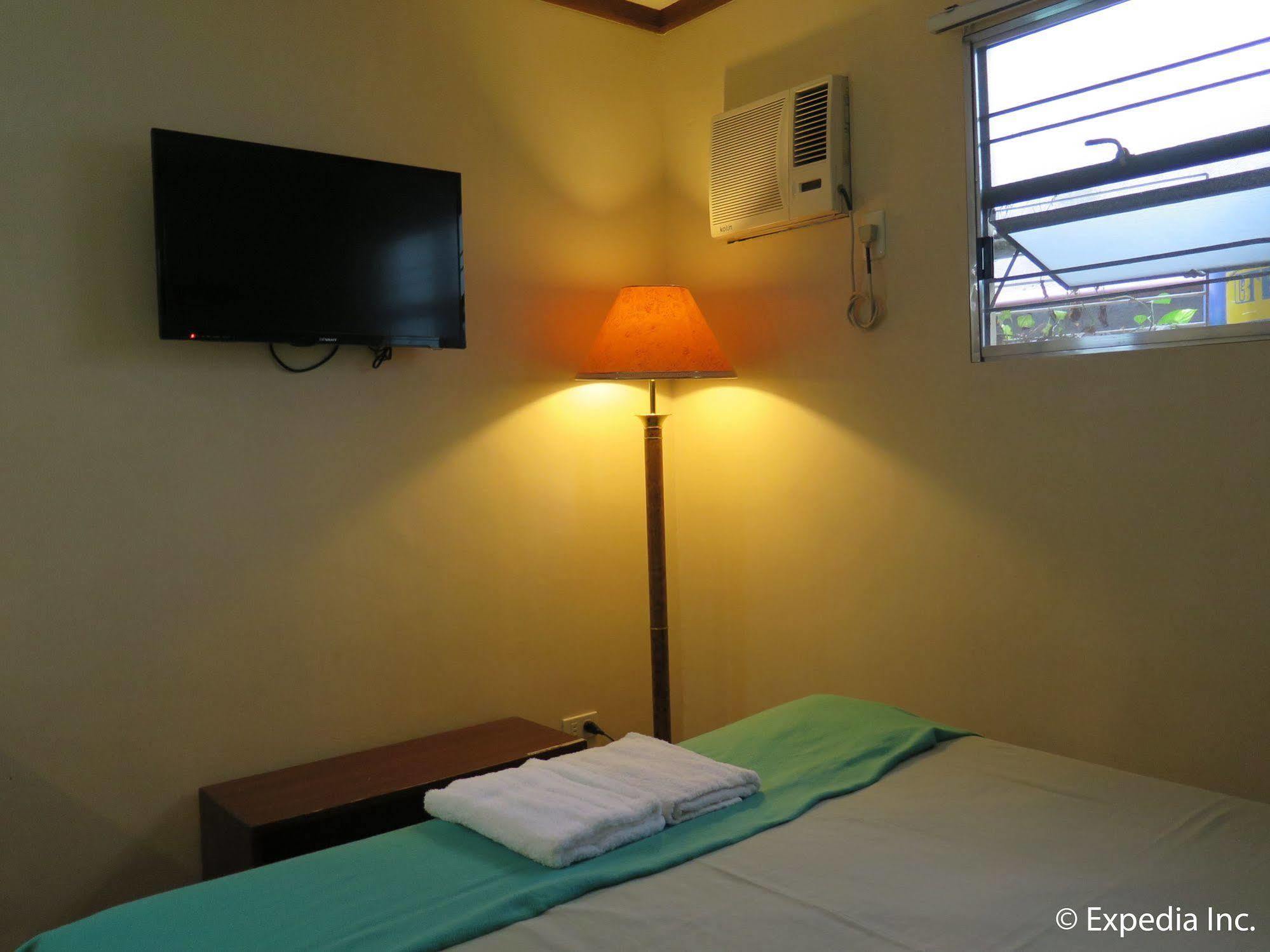 Отель Bahay Ni Tuding - House Of Tuding Davao Экстерьер фото